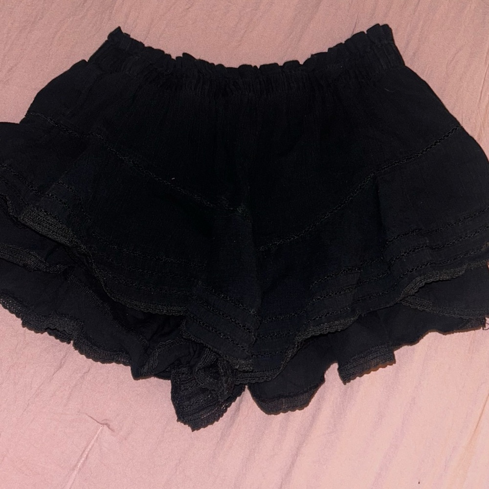black skirt size small